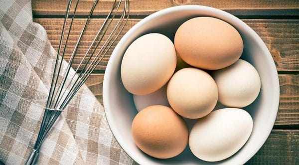 Как узнать, свежие ли яйца