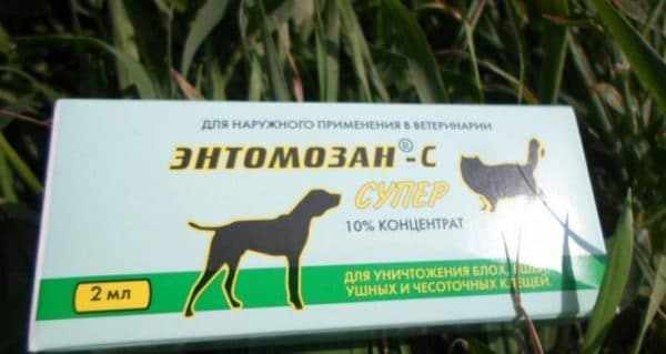 Энтомозан используют для купки овец, лечения чесотки у свиней, северных оленей, борьбы с гнусом КРС на пастбище, дезинсекции пушных зверей